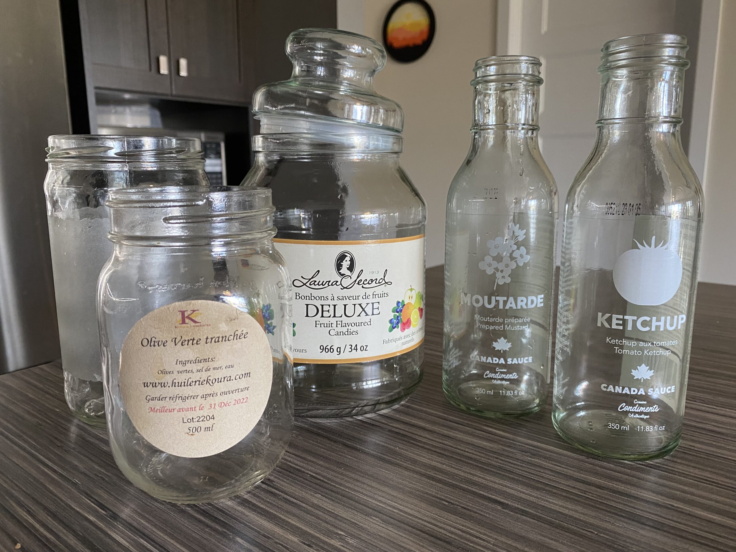 pots en verre qui seront réutilisés pour l'achat de produits en vrac