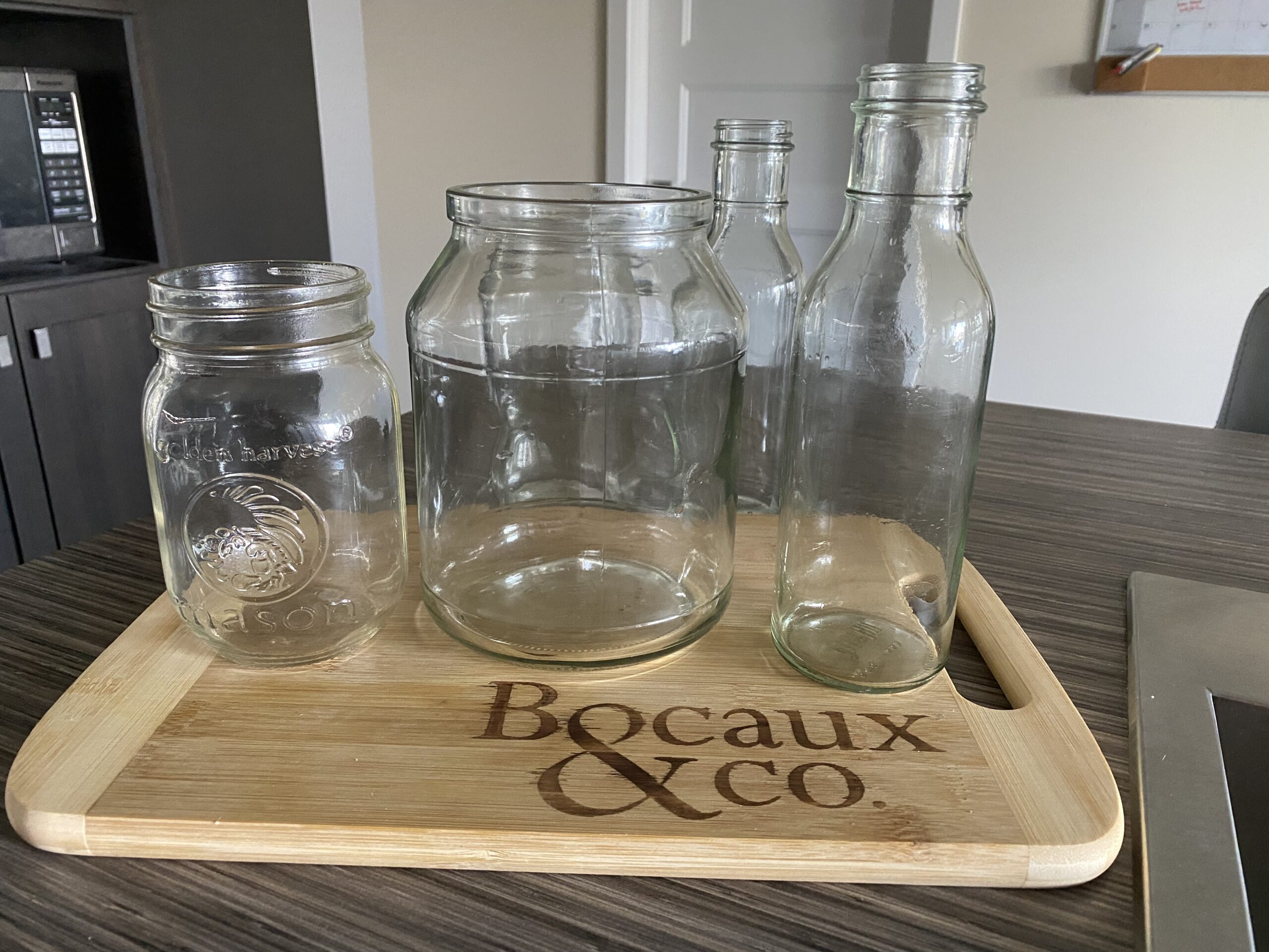 bocaux réutilisables en verre, prêts à être utilisés pour du remplissage d'ingrédients en vrac chez Boaux & co.