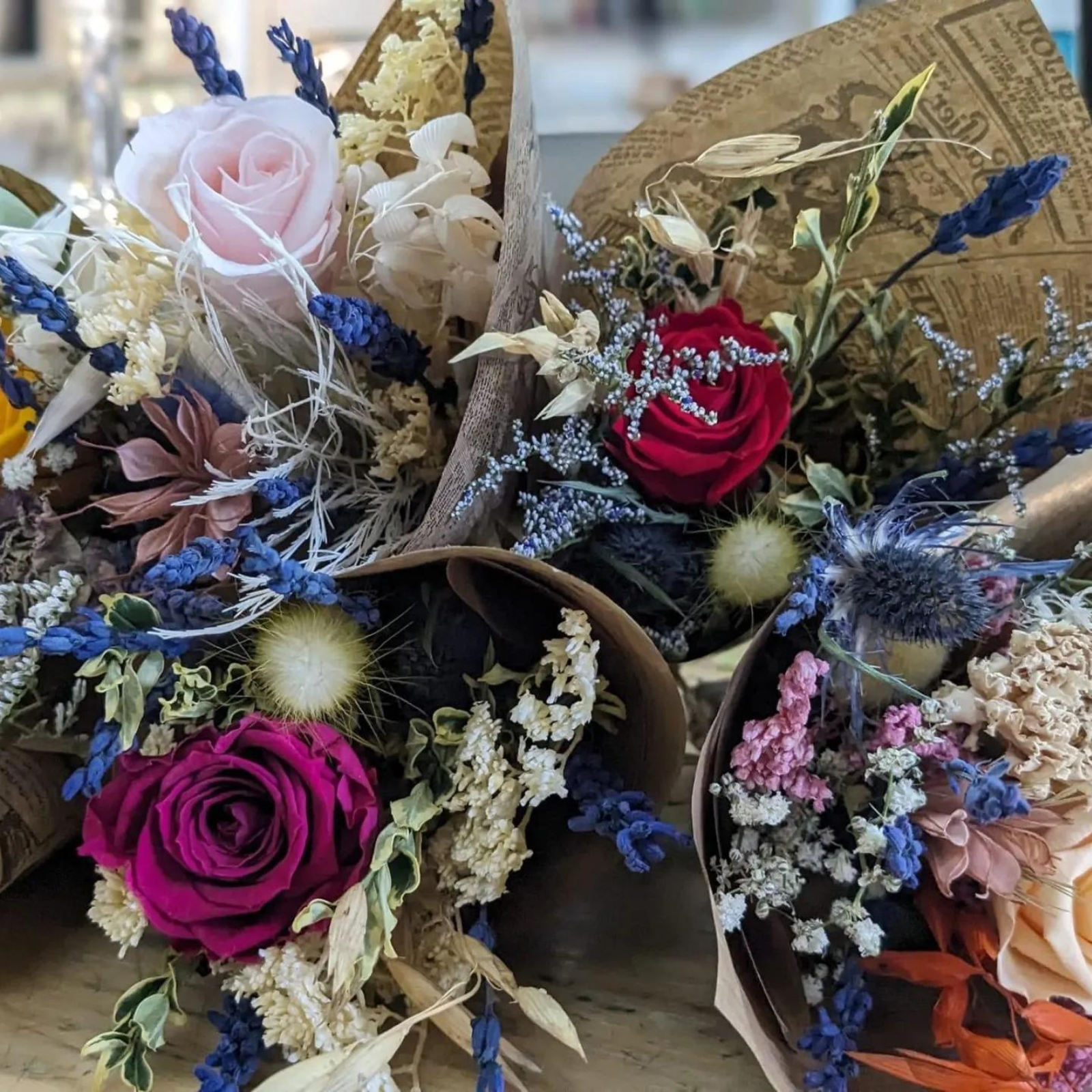 bouquets de fleurs séchées