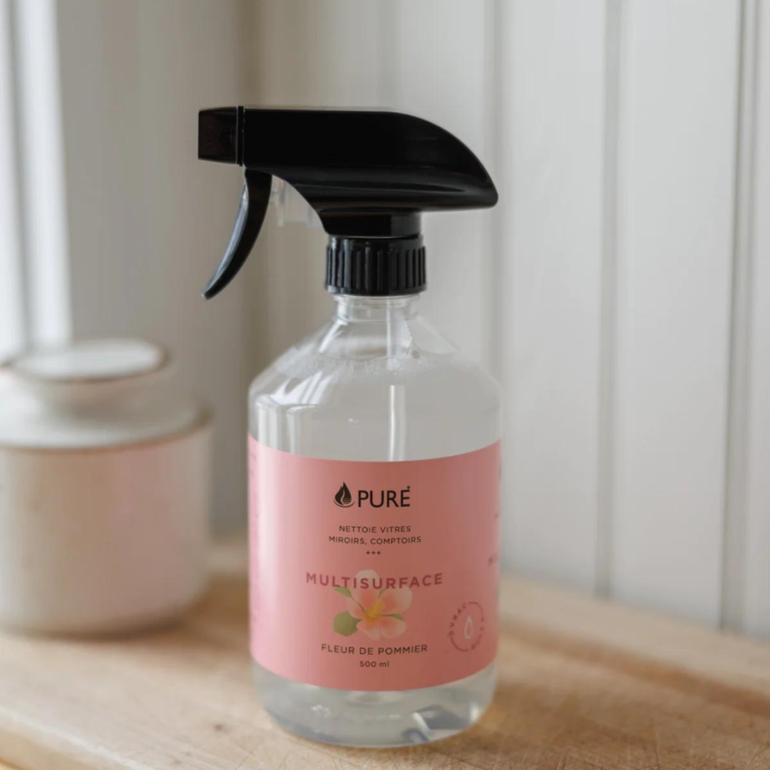 nettoyant multisurface de la marque pure à fragrance de fleur de pommier, pour faire briller comptoirs, vitres, miroirs